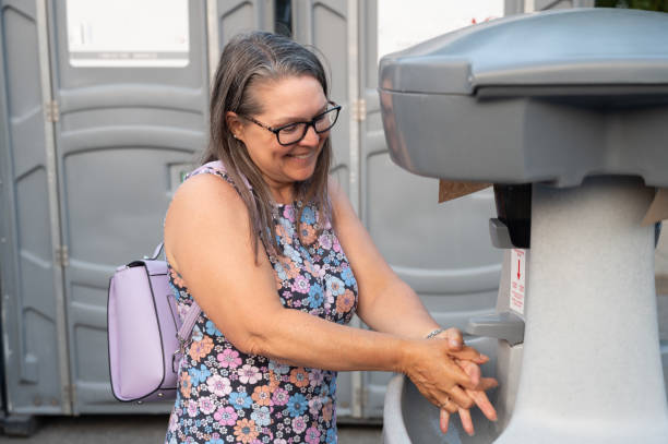Best Portable bathroom rental  in Andrews, IN